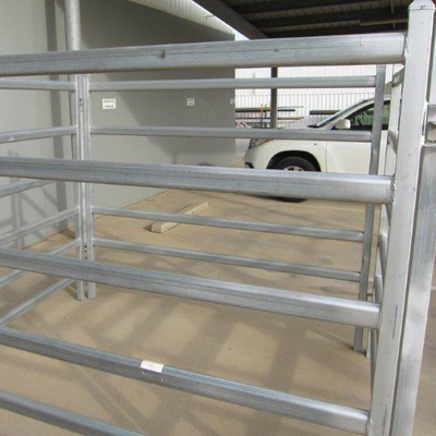 Schweißverzinktes Drahtgitter Zaun Viehvieh Schafe Schweine Zaun in Rollen 300x48